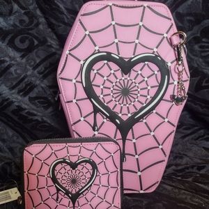 (SOLD!!) Draculaura Haunt Couture Coffin Mini Backpack and Wallet Set